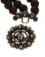 Granaten antieke 3-strengs dames ketting 14k gouden slot, Ophalen of Verzenden, Goud, Ketting, Met edelsteen