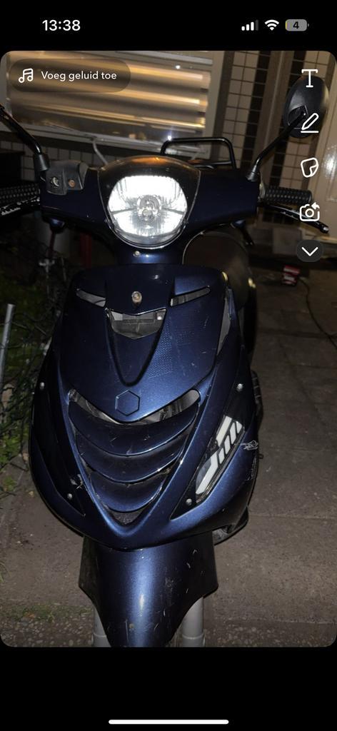 Piaggio zip 2019 model, Fietsen en Brommers, Scooters | Piaggio, Zo goed als nieuw, Zip, Ophalen of Verzenden