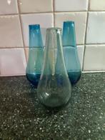 PTMD glazen vaasjes (blauw en beige), Huis en Inrichting, Woonaccessoires | Vazen, Minder dan 50 cm, Glas, Blauw, Ophalen of Verzenden