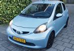 Toyota Aygo 1.0 12V Vvt-i 3DRS MMT 2006 Blauw, Auto's, Voorwielaandrijving, Stof, 68 pk, Origineel Nederlands