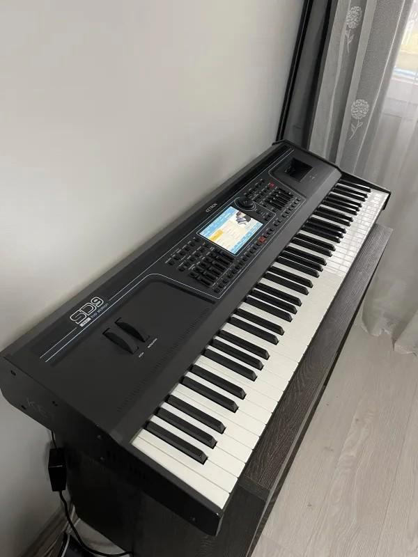 Ketron SD9, Muziek en Instrumenten, Keyboards, Zo goed als nieuw, 88 toetsen, Aanslaggevoelig, Ophalen