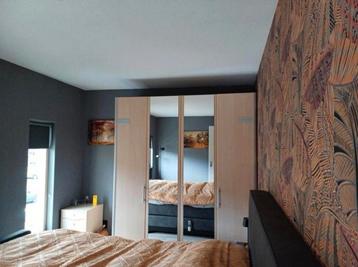 Splinternieuwe Ikea kledingkast met veel ruimte in perfect . beschikbaar voor biedingen