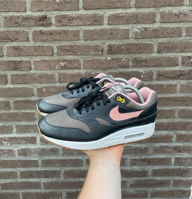 Nike Air Max 1 By You, Kleding | Heren, Schoenen, Zo goed als nieuw, Sneakers of Gympen, Overige kleuren, Ophalen of Verzenden
