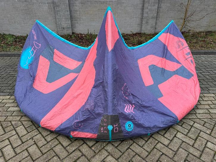 Duotone Dice SLS 2023 9m & 10m, Watersport en Boten, Kitesurfen, Gebruikt, Kite, 9 m², Geen board, Verzenden