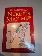 Boek: Het Dagboek van Nurdius Maximus, Boeken, Ophalen of Verzenden, Gelezen, Tim Collins, Fictie algemeen