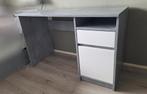 Bureau Billund Jysk wit-betonlook, Huis en Inrichting, Bureaus, Ophalen, Zo goed als nieuw, Bureau