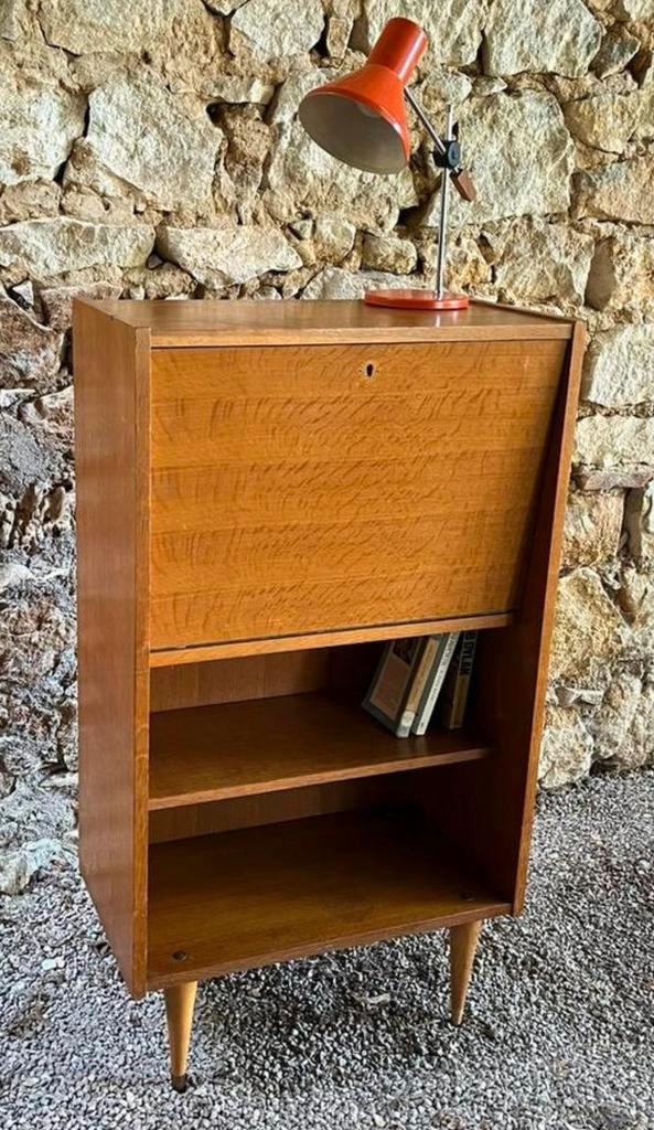 Vintage kast highboard op poten strak design jaren 60 retro, Huis en Inrichting, Kasten | Overige, Ophalen