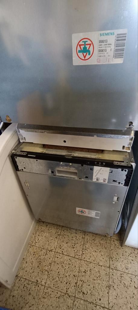 Siemens Inbouw Vaatwasser SE63631EU, Witgoed en Apparatuur, Vaatwasmachines, Gebruikt, Inbouw, 85 tot 90 cm, 60 cm of meer, 10 tot 14 liter