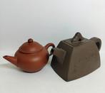 2 Chinees Yixing thee potjes gemerkt, Antiek en Kunst, Antiek | Keramiek en Aardewerk, Ophalen of Verzenden