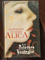 Young adult boek "Alicia en de duistere koningin", Ophalen of Verzenden, Gelezen, Bernhard Hennen