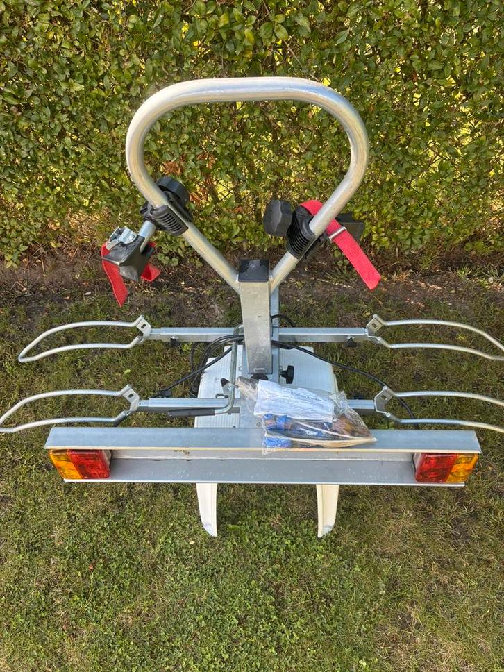 Pro User Silver Bike voor 2 fietsen., Auto diversen, Fietsendragers, Gebruikt, Trekhaakdrager, 2 fietsen, Ophalen