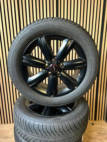 Winter wielset Mini Countryman F60 17 inch origineel JCW beschikbaar voor biedingen
