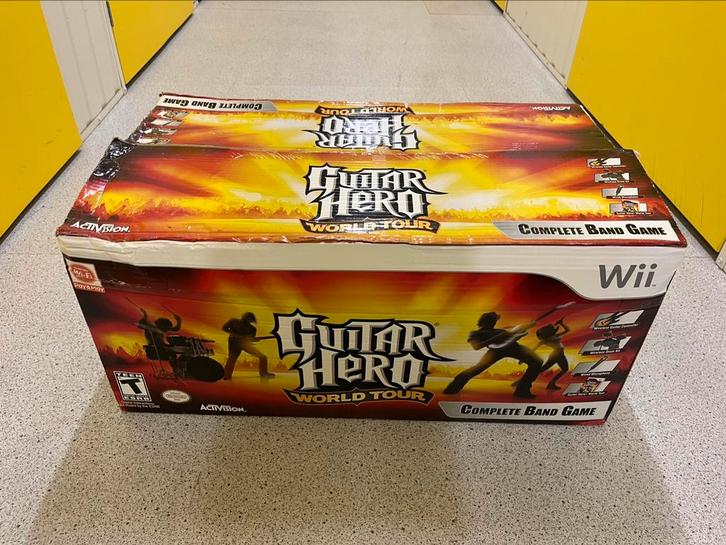 Nieuwe Guitar Hero: World Tour (Band Kit), Wii, Spelcomputers en Games, Games | Nintendo Wii, Nieuw, Muziek, 1 speler, Vanaf 12 jaar