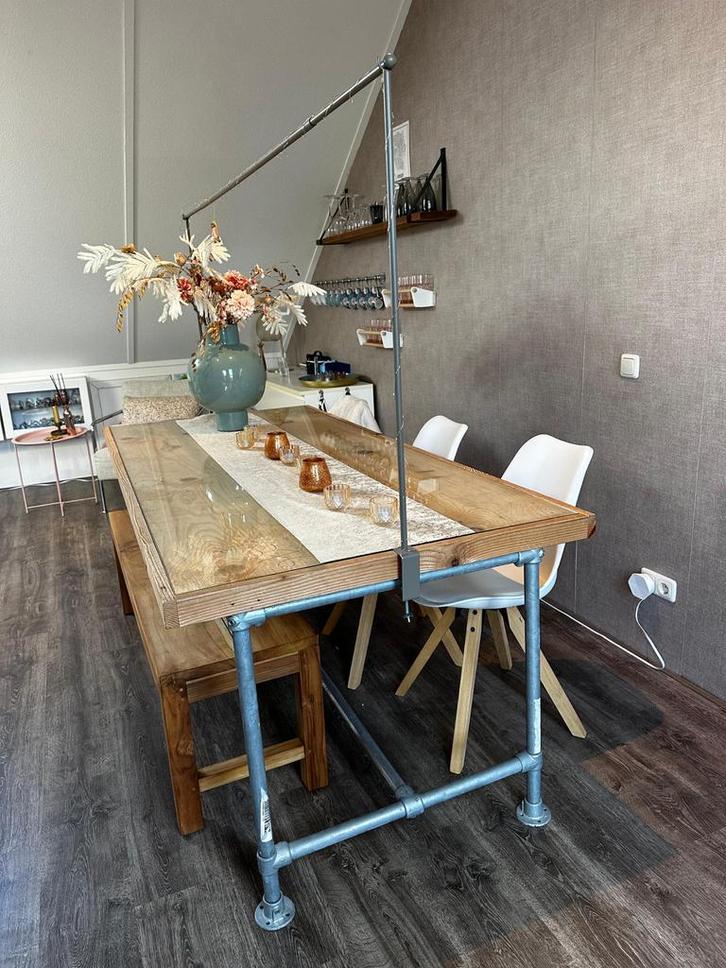 Tafel 2.10 x 0.95 met glasplaat, Huis en Inrichting, Tafels | Eettafels, Gebruikt, 50 tot 100 cm, 200 cm of meer, Vijf personen of meer