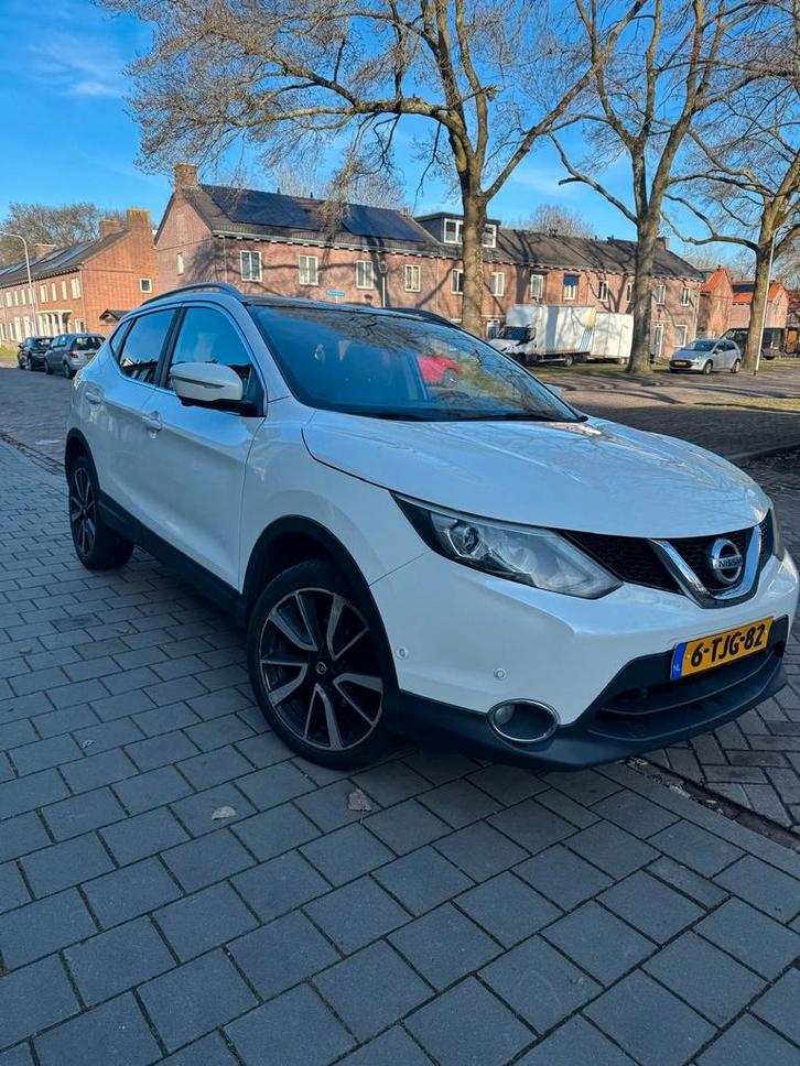 Nissan Qashqai 1.6 DCI  Tekna 2WD 2014 Wit, Auto's, Nissan, Qashqai, 360° camera, ABS, Achteruitrijcamera, Adaptieve lichten, Adaptive Cruise Control