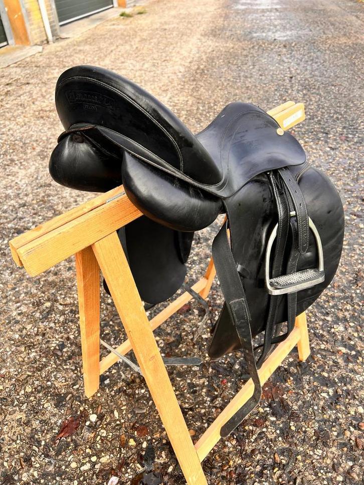 Mooi net dressuur zadel Prestige, Dieren en Toebehoren, Paarden en Pony's | Zadels, Gebruikt, Dressuur, Ophalen of Verzenden