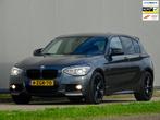 BMW 1-serie 116i Aut ///M-Sport - Alcantara - NL / UNIEK!, Auto's, Gebruikt, 4 cilinders, Alcantara, Origineel Nederlands