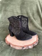 opengewerkte leren enkellaarsjes, Ophalen of Verzenden, Zo goed als nieuw, Zwart