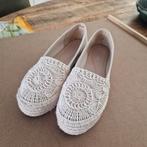 TE KOOP MOOIE DAMES SCHOENEN MAAT 39, Ophalen of Verzenden, Zo goed als nieuw, Zwart, Sneakers of Gympen