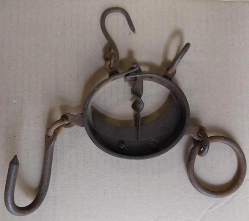 Te koop: antieke ijzeren 19e eeuwse balans, Antiek en Kunst, Antiek | Gereedschap en Instrumenten, Ophalen