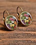 Vintage Bloemen Oorbellen, Sieraden, Tassen en Uiterlijk, Oorbellen, Hangers, Overige kleuren, Ophalen of Verzenden, Glas