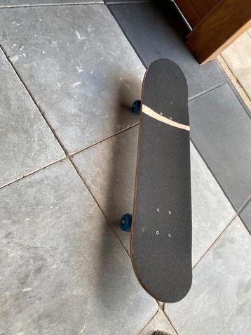 Skateboard - Gebruikt beschikbaar voor biedingen