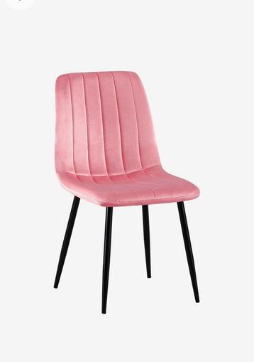 4 Mooie velvet roze stoelen beschikbaar voor biedingen