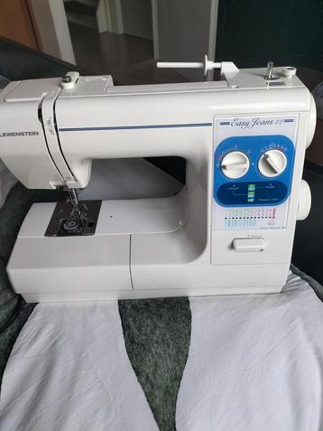 Lewenstein jeans 22 met defect beschikbaar voor biedingen