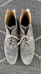 Comfortabele grijze half hoge  schoen 40,5, Kleding | Dames, Schoenen, Durea, Schoenen met lage hakken, Ophalen of Verzenden, Grijs