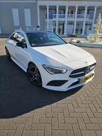 Mercedes CLA 180 Business Solution AMG Plus Pack / NL Auto, Zwart, 4 cilinders, Alcantara, Wit