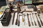 Lot 16 antiek loodgieter gereedschap | brikettenpers| krik, Antiek en Kunst, Ophalen