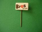 Speldje van BROS (rode O) Bensdorp, Verzenden, Zo goed als nieuw, Merk, Speldje of Pin