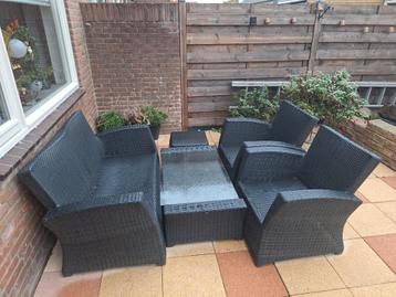 Wicker loungeset - 5 zitplaatsen beschikbaar voor biedingen