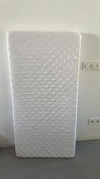 Net schoon vlekvrij kindermatras 70x130  ( rookvrij), Ophalen, Zo goed als nieuw, Wit, Jongetje of Meisje