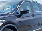 Volkswagen Tiguan 1.5 TSI HIGHLINE R-LINE PANORAMADAK 360 CA, Auto's, Volkswagen, 4 cilinders, 150 pk, USB, Zwart