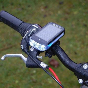 LED fietsverlichting met zonnepaneel beschikbaar voor biedingen