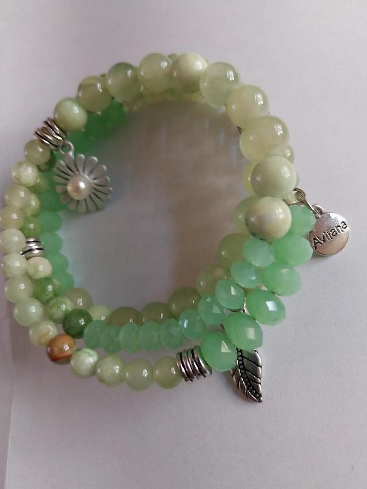 Armband met gekleurde agaat en bedels, Sieraden, Tassen en Uiterlijk, Armbanden, Nieuw, Overige materialen, Groen, Met bedels of kralen