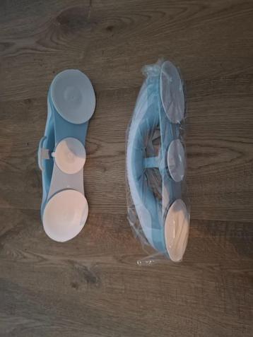 2 handgrepen met 3 zuignappen beschikbaar voor biedingen