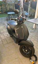 Vespa sprint 80cc akrapovic, Fietsen en Brommers, Scooters | Vespa, Ophalen, Maximaal 45 km/u, Vespa S, Zo goed als nieuw
