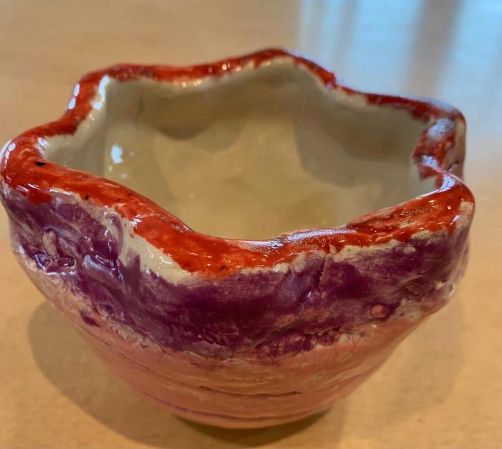 Handgemaakt vaasje/schaaltje, Antiek en Kunst, Antiek | Keramiek en Aardewerk, Ophalen of Verzenden