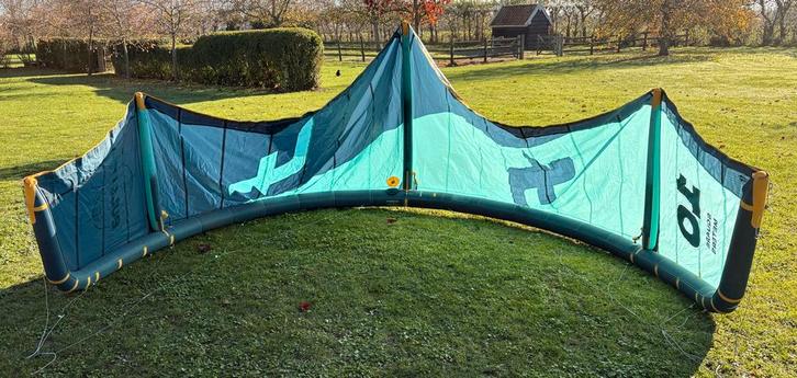 F-One Bullit 10m Kite - Top Conditie!, Watersport en Boten, Kitesurfen, Zo goed als nieuw, Kite, 10 m², Geen board, Ophalen of Verzenden