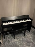 Roland F701 inclusief kruk, Ophalen, Gebruikt, Zwart, Digitaal