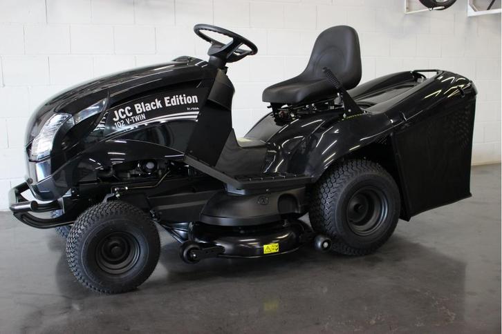 Gratis thuisbezorgd: Twee cilinder Stiga krachtpatser, Tuin en Terras, Grasmaaiers, Nieuw, Benzine-grasmaaier, 50 cm of meer, Cirkelmaaier