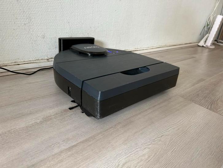 Neato D8 Robotstofzuiger, Witgoed en Apparatuur, Stofzuigers, Gebruikt, Robotstofzuiger, Reservoir, Ophalen of Verzenden