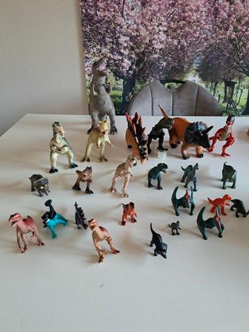 Grote set dino's  - Dinosaurussen  beschikbaar voor biedingen