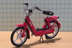 Vespa Piaggio Ciao red brommer 1:10, May Cheong Group France S.A.S., Nieuw, Ophalen of Verzenden, 1:9 t/m 1:12
