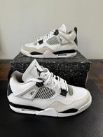 Jordan 4 Retro “Military Black” – Maat 45 | Deadstock (DS), Wit, Nieuw, Ophalen of Verzenden, Sneakers of Gympen