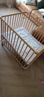 Geuther Opvouwbare box op wieltjes, Ophalen, Gebruikt, In hoogte verstelbaar