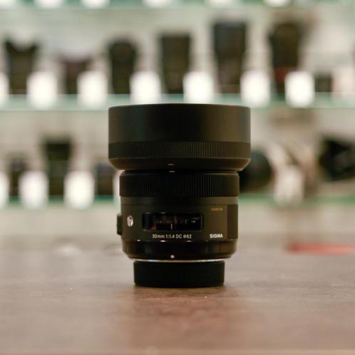Sigma AF-S 30mm f/1.4 ART Nikon F  (Occasion - Hilversum), Audio, Tv en Foto, Fotografie | Lenzen en Objectieven, Gebruikt, Standaardlens