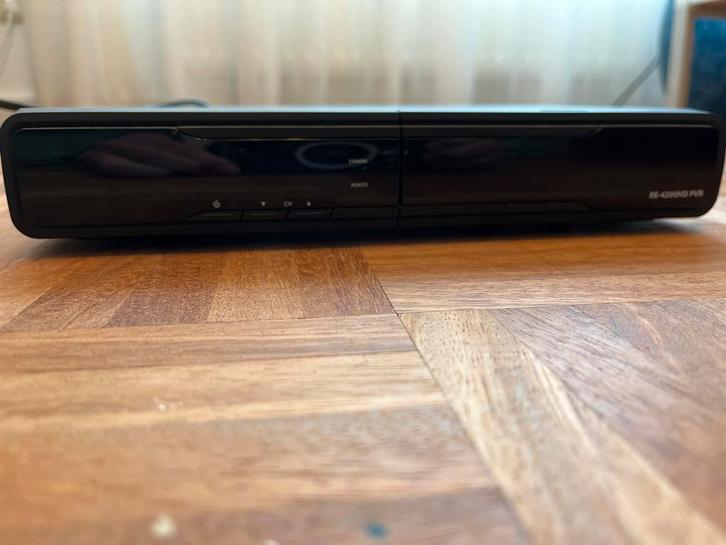 Satelliet Ontvanger RE-4200HD PVR, Audio, Tv en Foto, Decoders en Harddiskrecorders, Gebruikt, Decoder, Ophalen